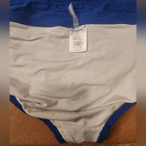 Blue  Tankini with Textured Trim - Picture 5 of 7